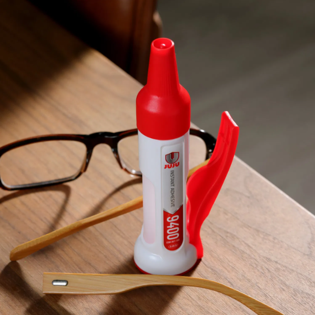 Instantly Bonds Metal Rubber Ceramics Super Glue 20g